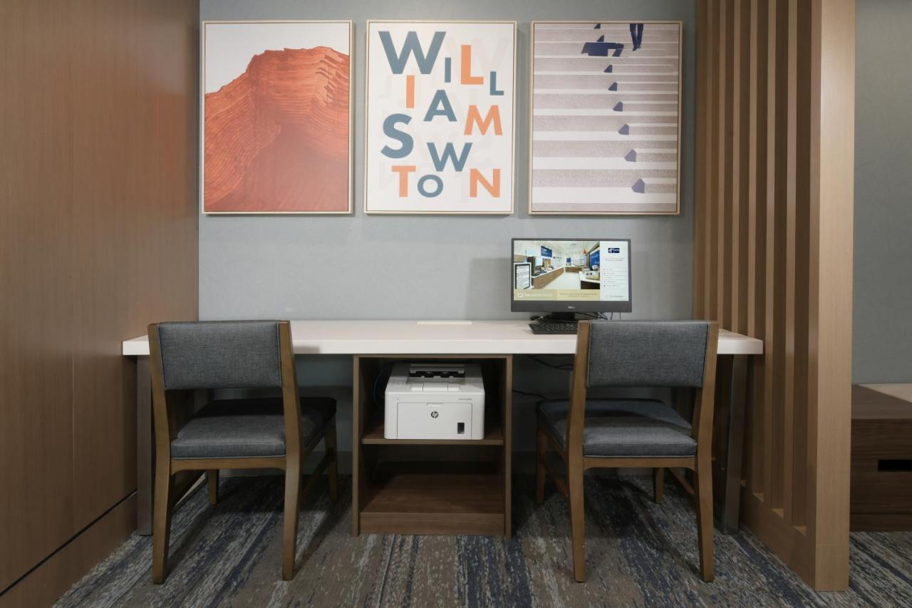 Holiday Inn Express & Suites - Williamstown - Glassboro By Ihg Extérieur photo