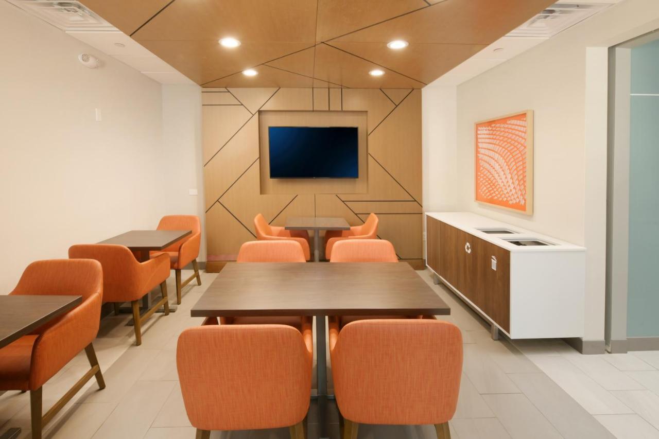 Holiday Inn Express & Suites - Williamstown - Glassboro By Ihg Extérieur photo