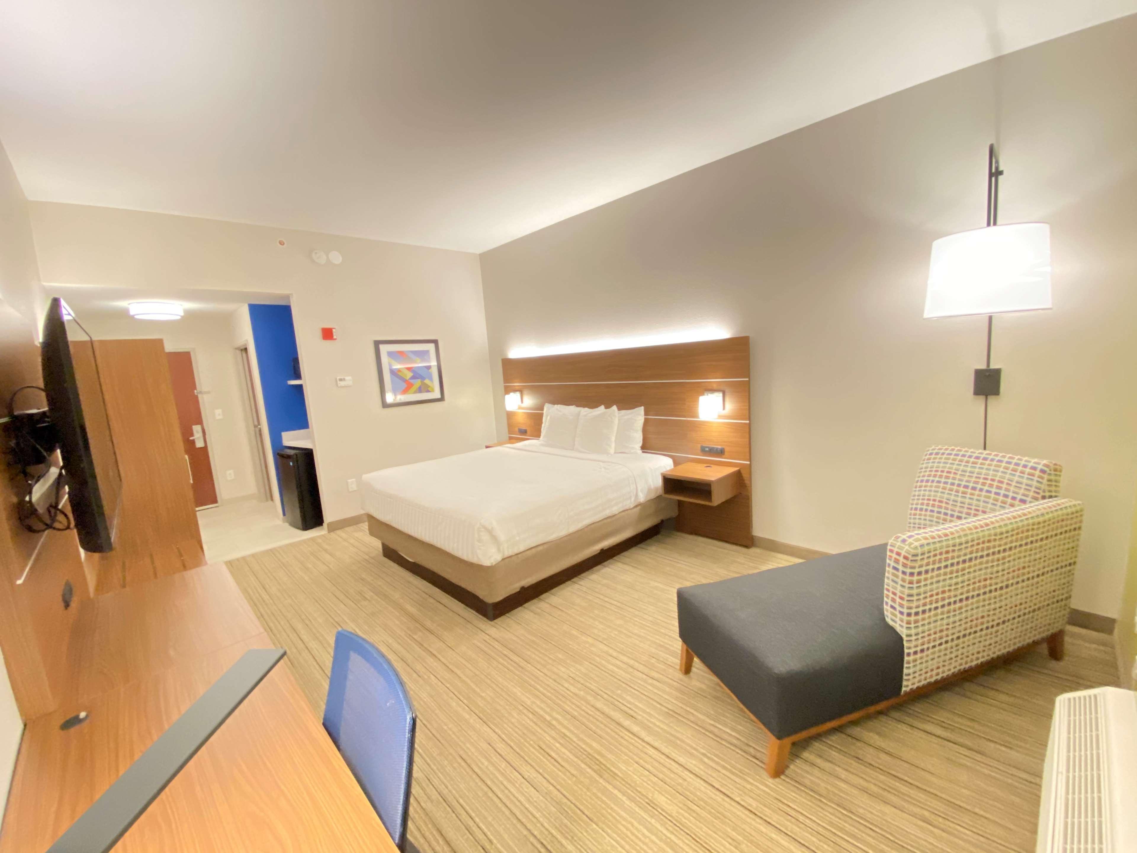 Holiday Inn Express & Suites - Williamstown - Glassboro By Ihg Extérieur photo