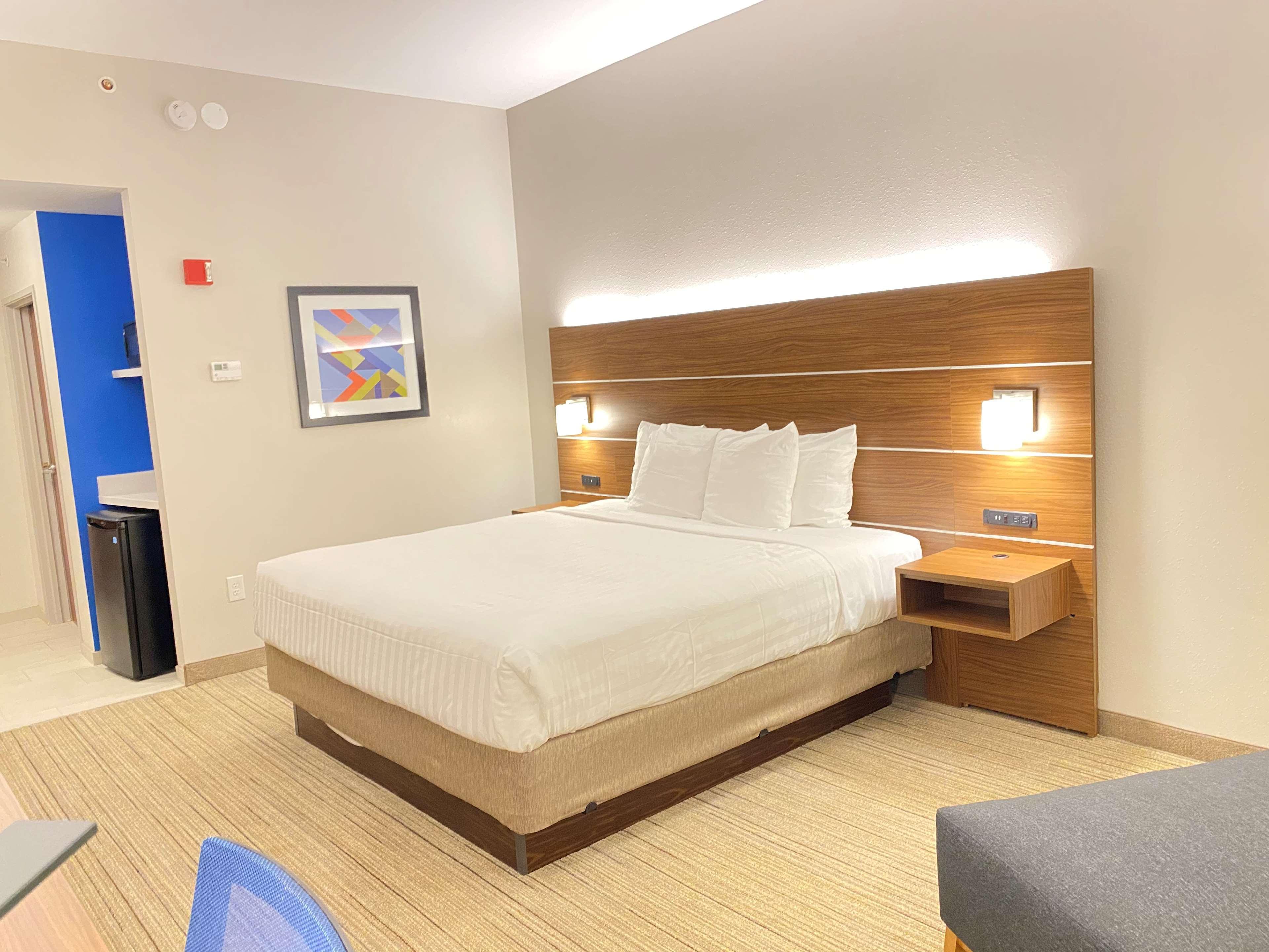 Holiday Inn Express & Suites - Williamstown - Glassboro By Ihg Extérieur photo