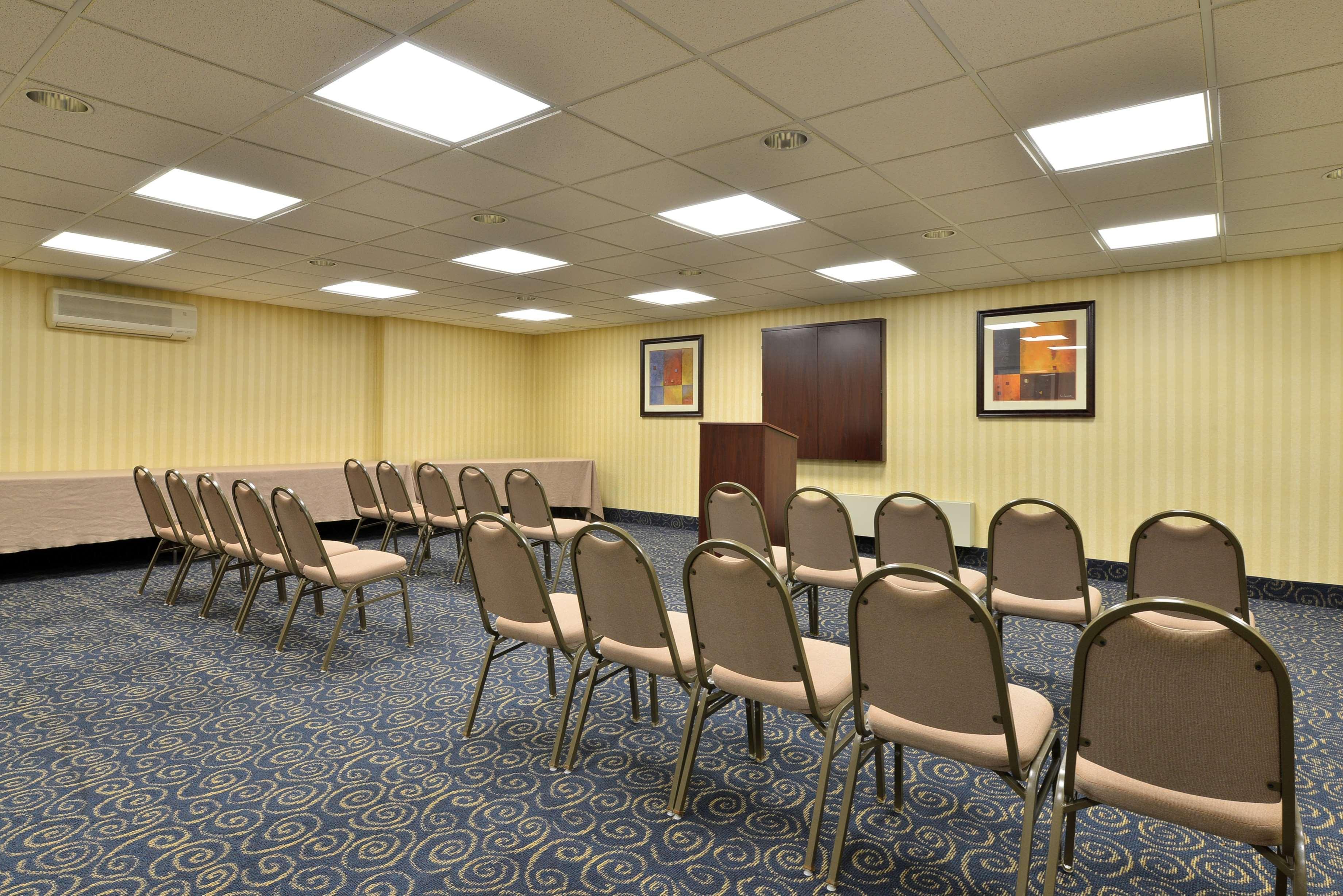Holiday Inn Express & Suites - Williamstown - Glassboro By Ihg Extérieur photo