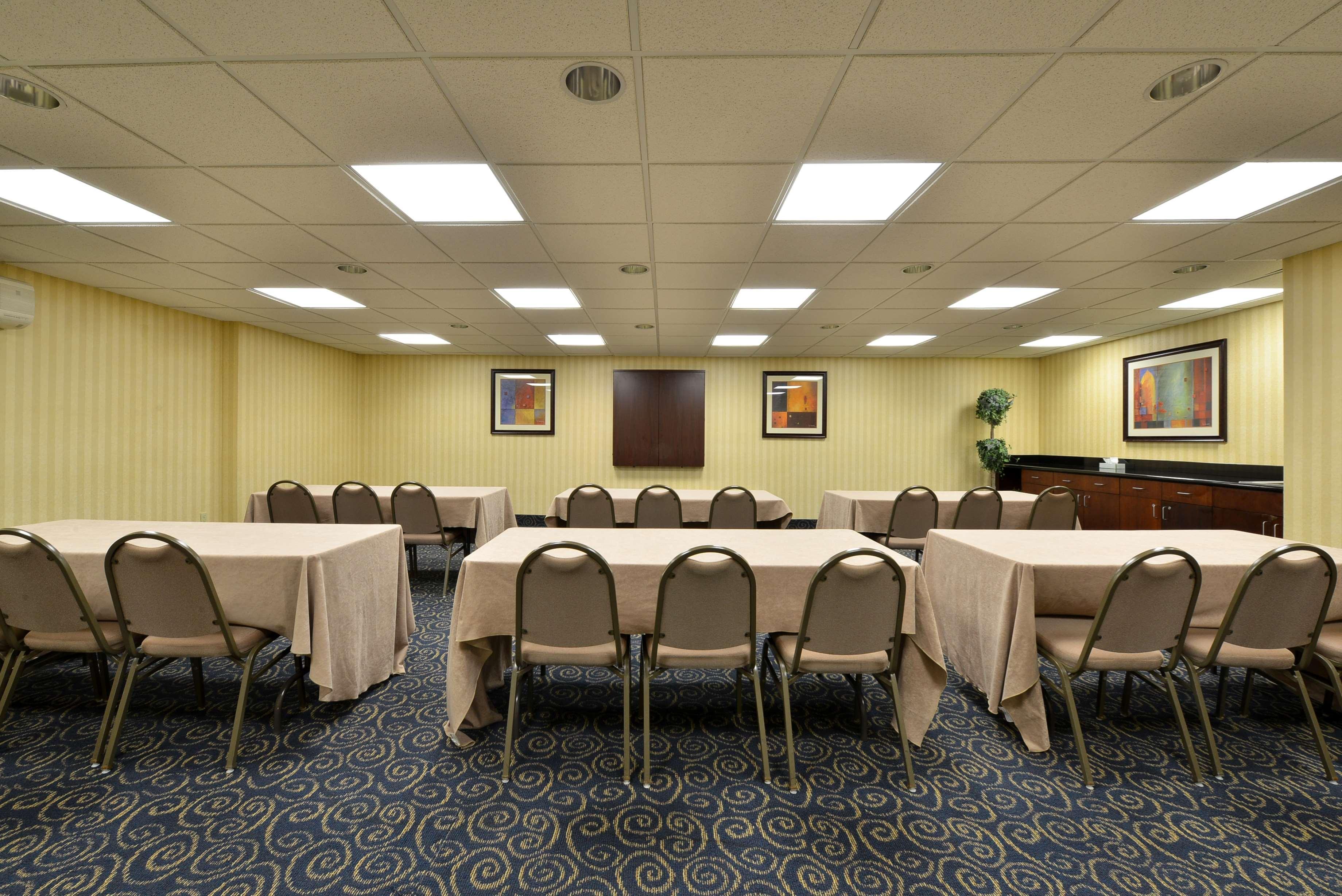 Holiday Inn Express & Suites - Williamstown - Glassboro By Ihg Extérieur photo